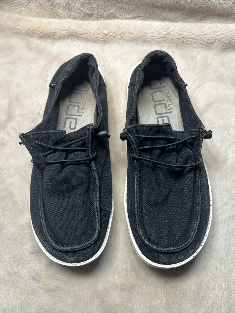 Wendy Hey Dude Size 6